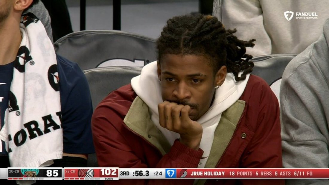 Fullcourtpass's tweet image. Ja Morant on the Grizzlies bench after not getting traded 😬