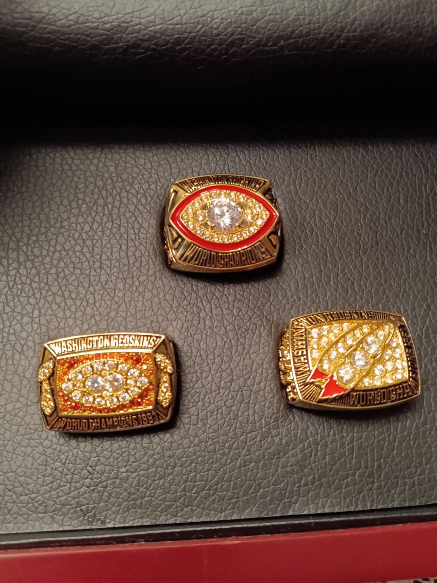 erneskins_82's tweet photo. #HTTR4EVER https://t.co/Q6ZC4ILOZU