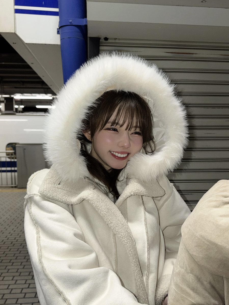 今日は雪が降って寒かったね☃️
明日も寒いみたいだから暖かくしてね❄️