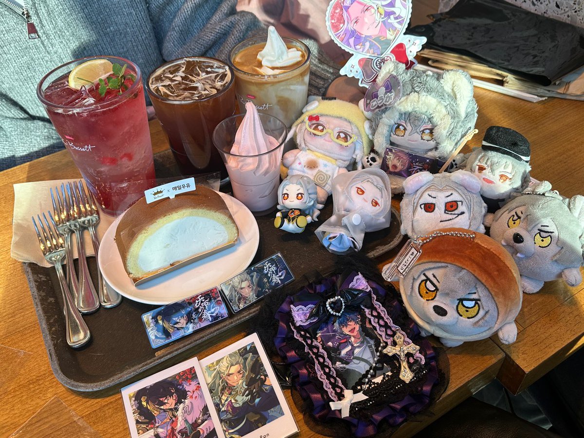 poi0q's tweet photo. 레이,���가,나기사 오시 모임 했어요 https://t.co/lUu8lm6HH5
