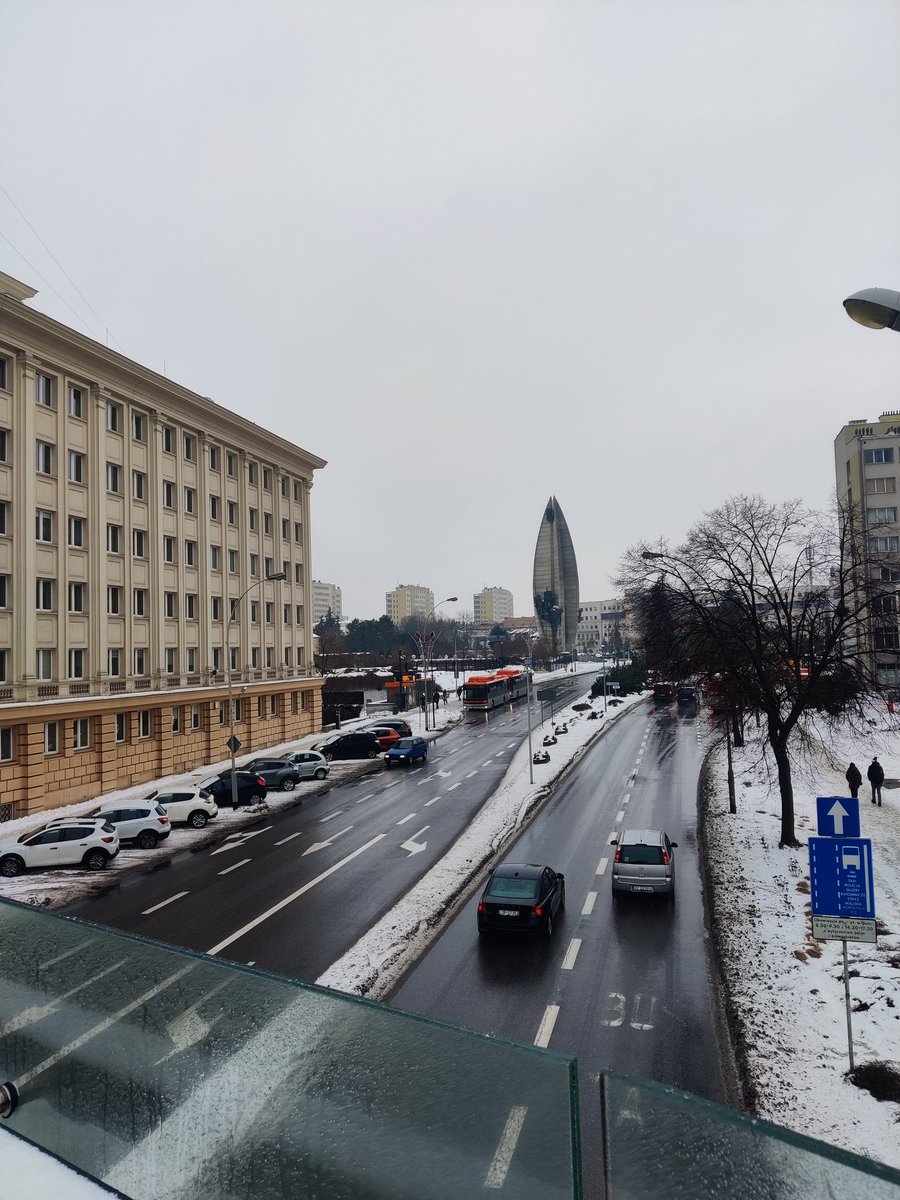 Kolekcja genitalnych monumentów dopełniona będą z tego dzieci