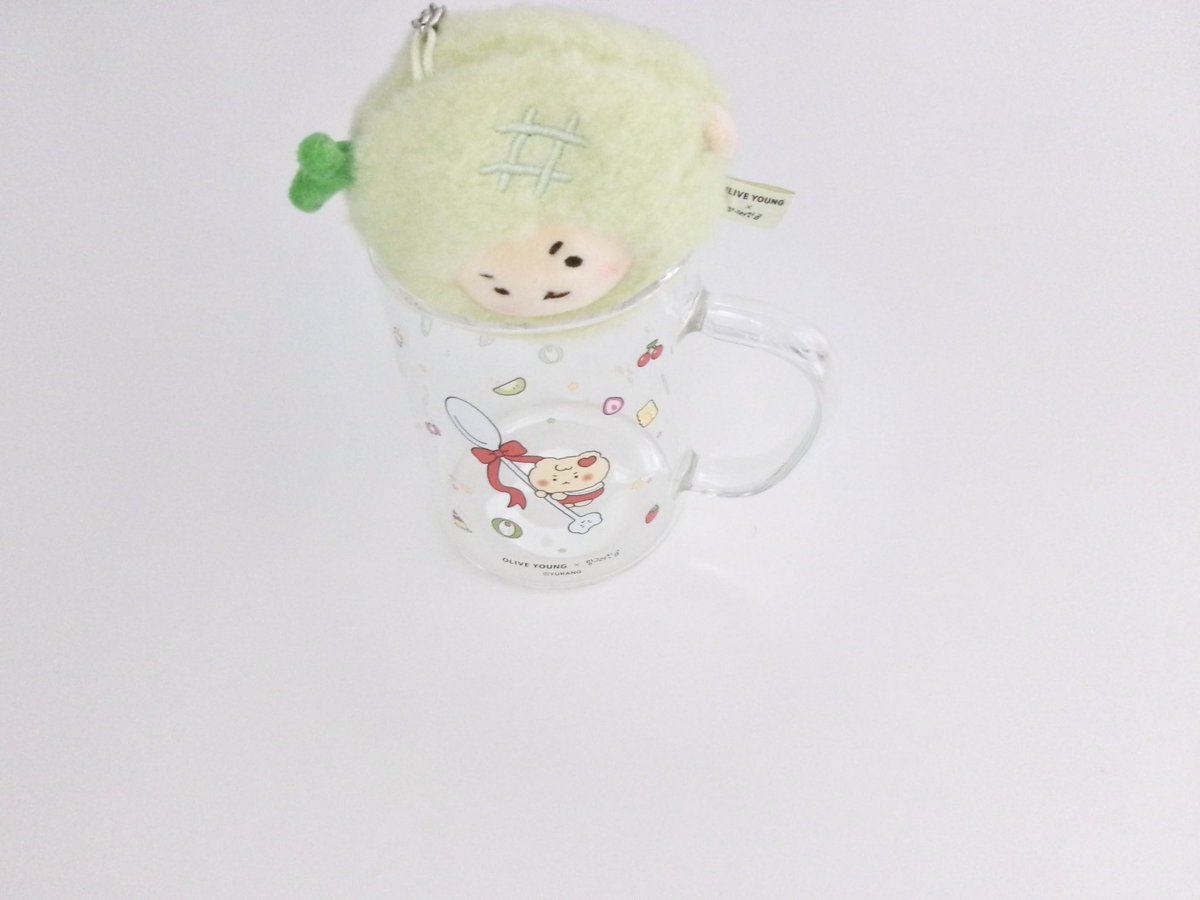 202_mix's tweet photo. 망곰 × 올영 🍈🤍 https://t.co/yvBzjzgG62