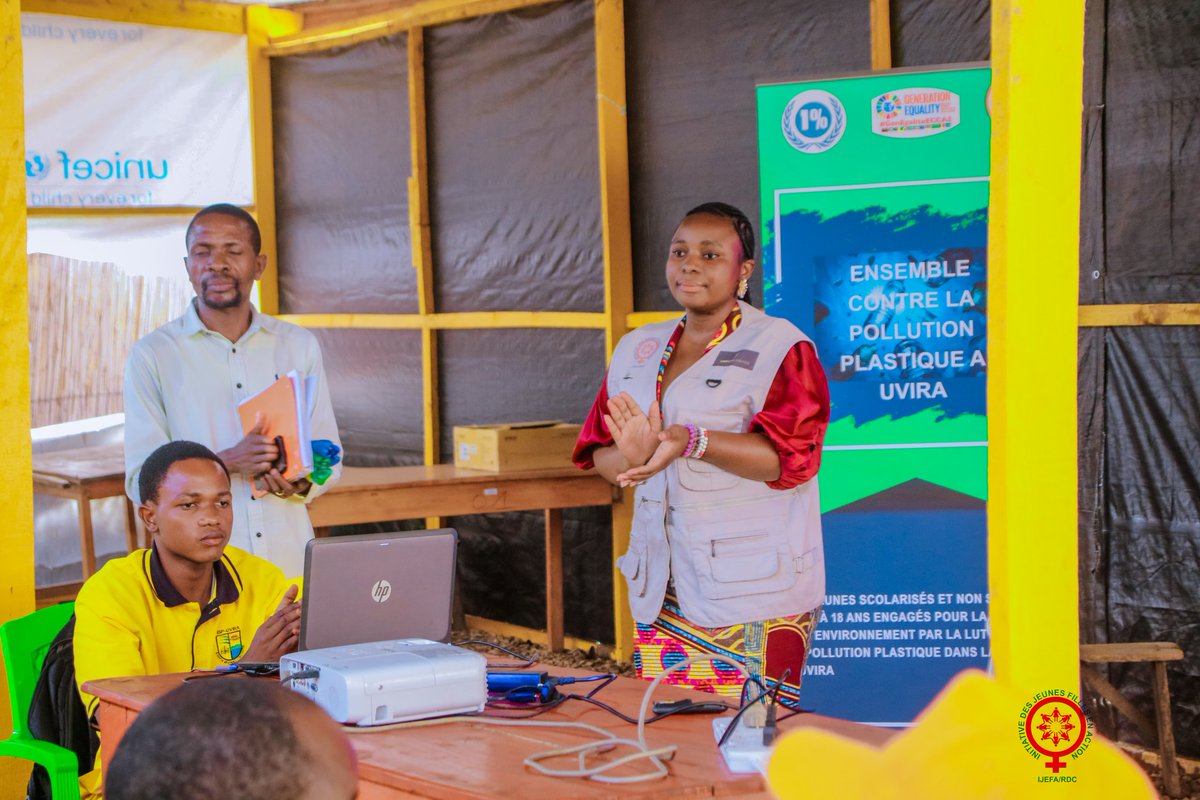 Initiative des jeunes filles en action tweet media