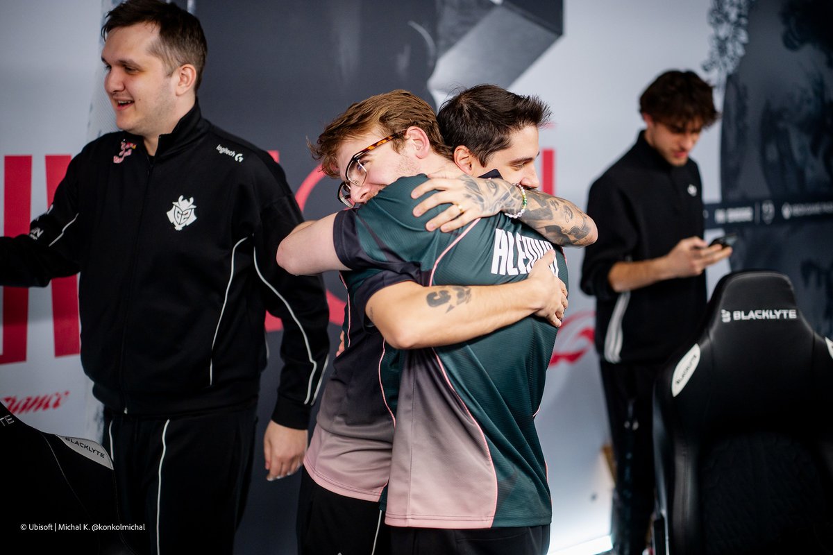 R6atualizado's tweet photo. Dentre os 16 classificados para os playoffs do Six Invitational, a DAYSTAR é o ÚNICO que não tem participação brasileira no time.

São 15 dos 16 times com pelo menos um brasileiro no time / comissão técnica.

O PAÍS DO SIEGE.

🇧🇷🇧🇷🇧🇷🇧🇷🇧🇷🇧🇷🇧🇷🇧🇷 https://t.co/WHyWkDl0KA