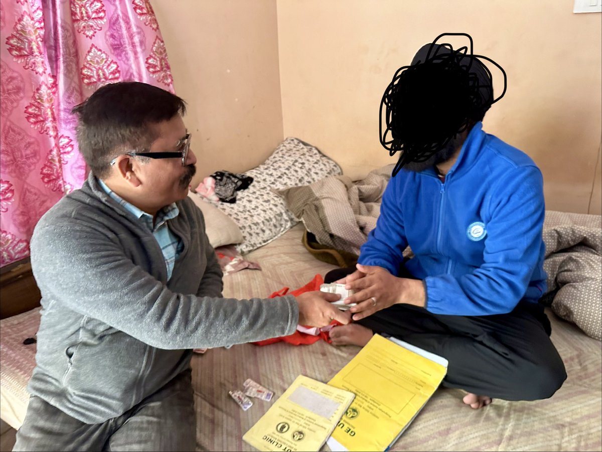 shishupaul02's tweet photo. #Monetaryhelp by colleagues of Software company in #Mohali for #PGI #Chandigarh patient.
Medical treatment. बुंद बुंद से घड़ा भर जाता है बस यही सोच कर सेवा हो जाती है.
#MedicalHelp https://t.co/BRzQZinkzN