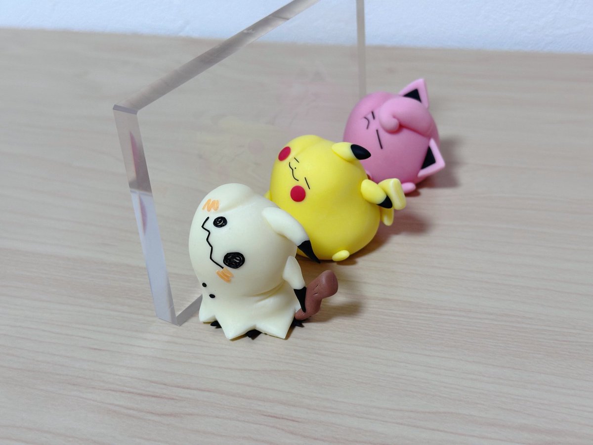 もたれかかるシリーズ🔅他に見てみたい子いますか？