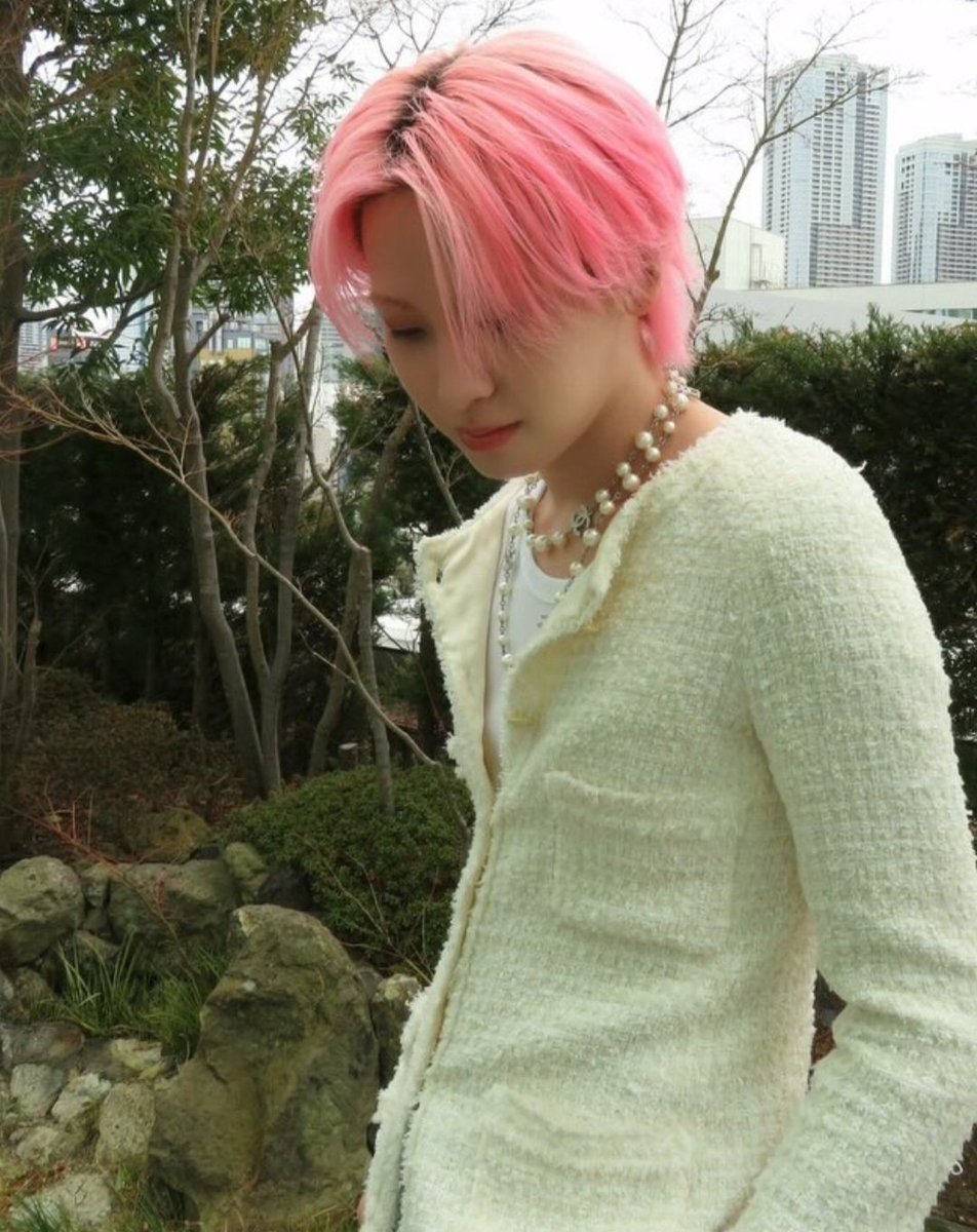 蓮くん、ステキ写真📷を ありがとう⤴️ CHANELとてもお似合いだよ