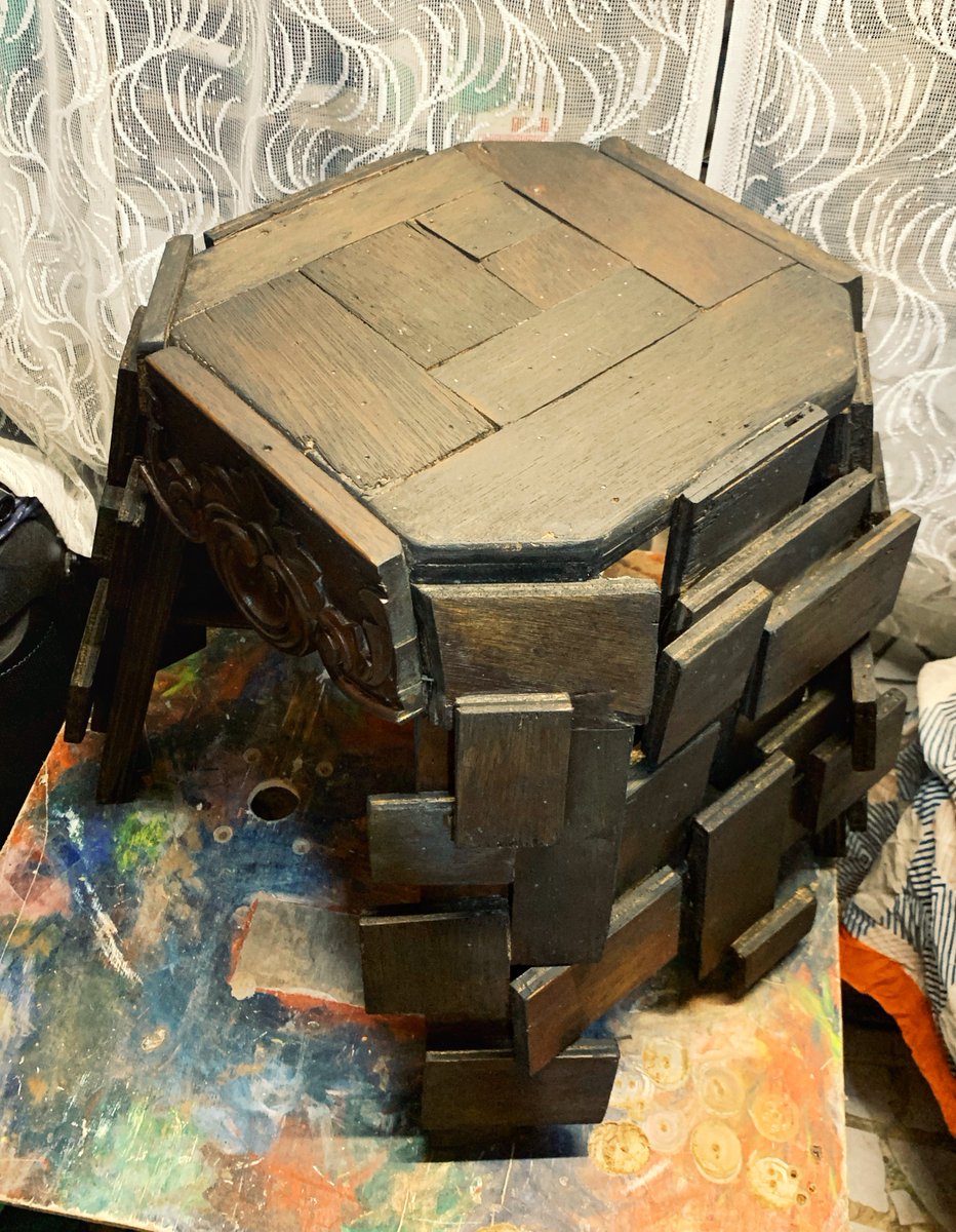 hakyuuen's tweet photo. Hello i made a stool for school :D https://t.co/hAT6fLtMCm