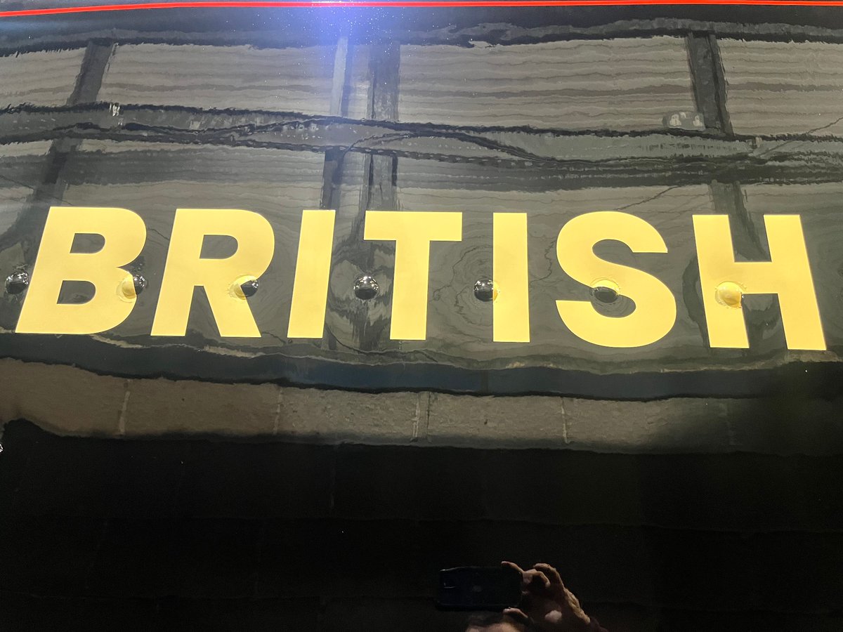 Watercress_Line's tweet photo. Can you guess who this might be?👀 

Here's a little teaser of something you will see at our upcoming Spring Steam Gala...

Stay tuned to find out!🚂 

Book your tickets here: https://t.co/lTjwC6C346 

#WatercressLine #SpringSteamGala #SteamGala #Teaser https://t.co/iZsJmp4Mp0
