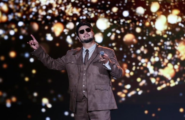 영동대로 콘서트
ㄱㄴㄱ 사이트에 이 사진 올렸다가
다른 사진으로 바꿨던데…
사진 더 줘세요