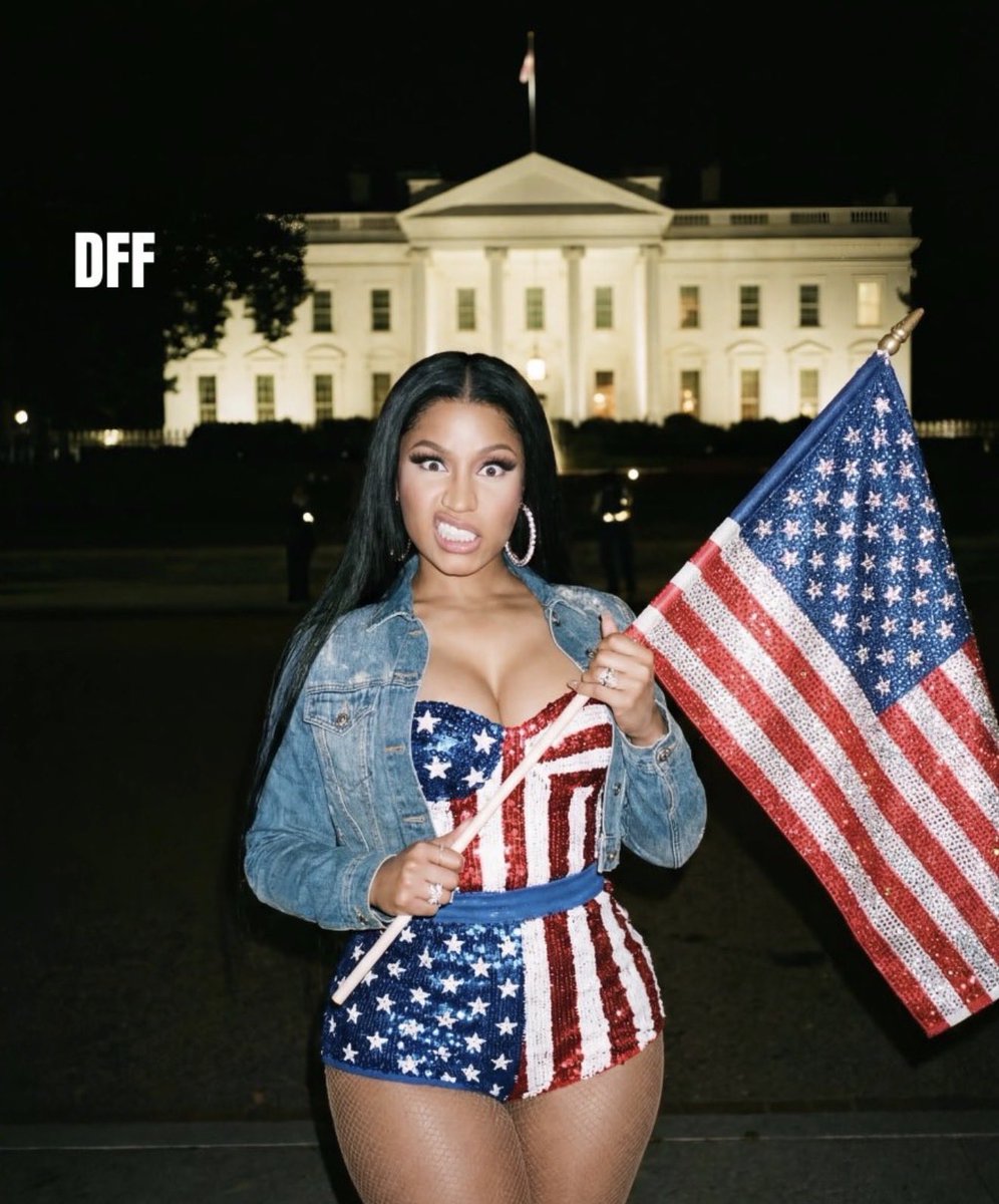 Who else thinks Nicki Minaj should perform with Kid Rock during the Super Bowl Halftime ?