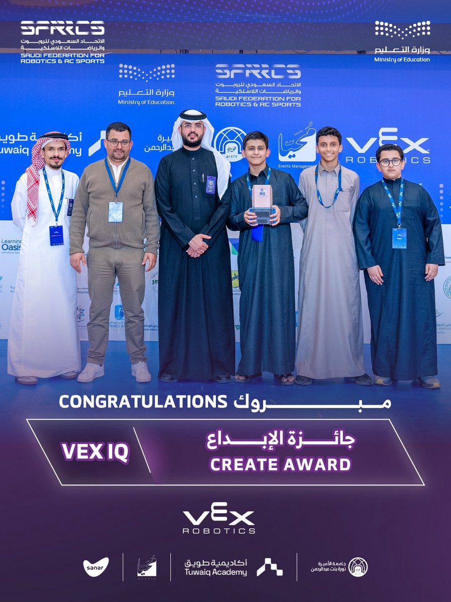 Assadarah's tweet photo. حققت #مدارس_الصدارة جائزة الإبداع (Create Award) خلال نهائيات مسابقة VEX IQ الوطنية لعام 2026، وذلك تقديرًا لتميّز الفريق في الابتكار الهندسي وجودة تصميم الروبوت، وما قدّمه من حلول فعّالة عكست مستوىً عاليًا من مهارات التفكير الهندسي والعمل الجماعي. https://t.co/CCNQNXCVVb
