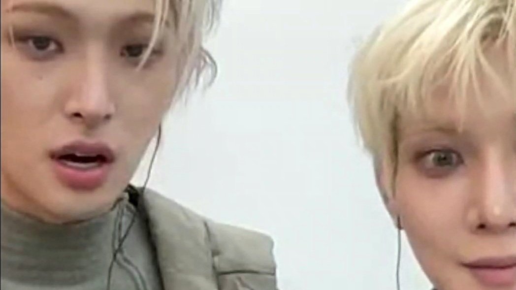 lvs_utopia's tweet image. differences between the video call units😭