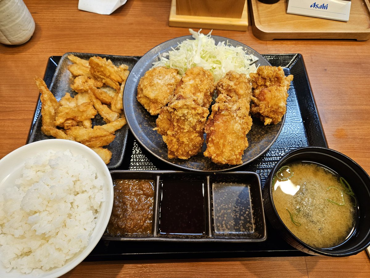 nojinko_ike's tweet image. 第66回スマバトSPお疲れ様でした！
ちょっと最初ぐだったけどからあげさん筆頭に展開早い試合が多くて結果的に早く終わりましたとても助けられた運営でした😂
からあげさんおめでとうございます🎉
次回は 3/14開催です！よろしくお願いします
#スマバト