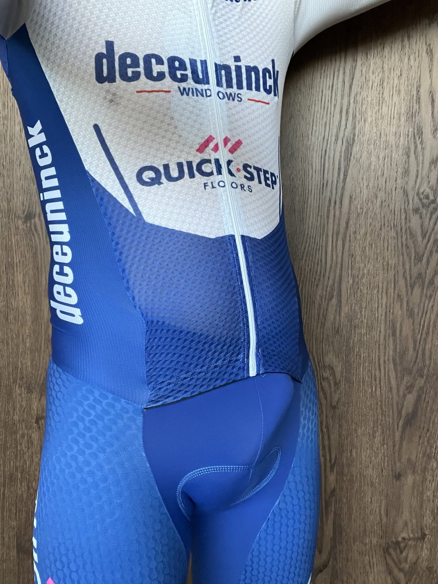 SpandexM tweet media