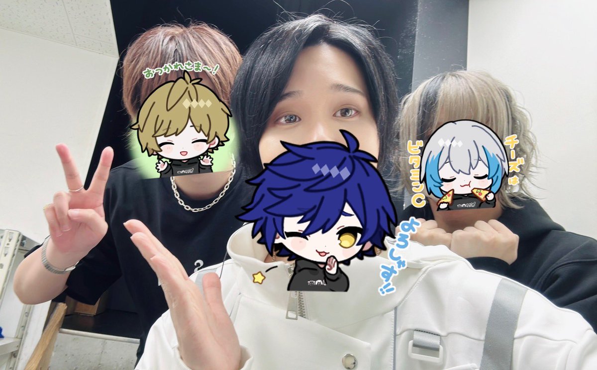 しゃけんがんツーマンライブありがとう🟦🟧

やりきった、過去最高にやべえライブやったなぁ！！

ホントに楽しすぎた！

しるぐりありがとう！

見に来てくれた皆ありがとう！

そしてしゃけみーありがとう、これからもよろしくな！