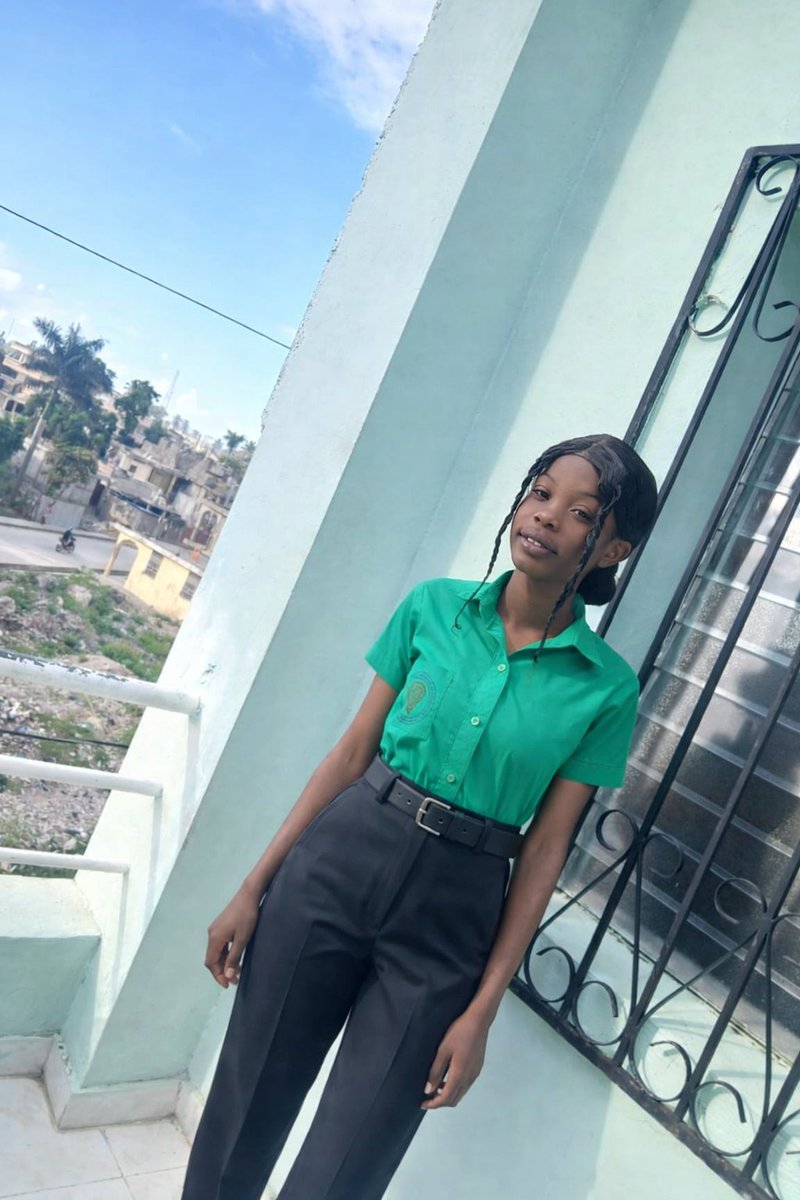 Nan moman sa, m'ap antre nan yon eksperyans sakre. Se tan pou'm aprann ak lanmou, paysans plis devouman pou'm ka ede nan mete lavi sou tè a san danje.
Priyè nou, sipò nou ak bon enèji nou yo ap byen vini.
M'pa ka tann pou'm wè'm k'ap pran bébé nan vant yon fanm.