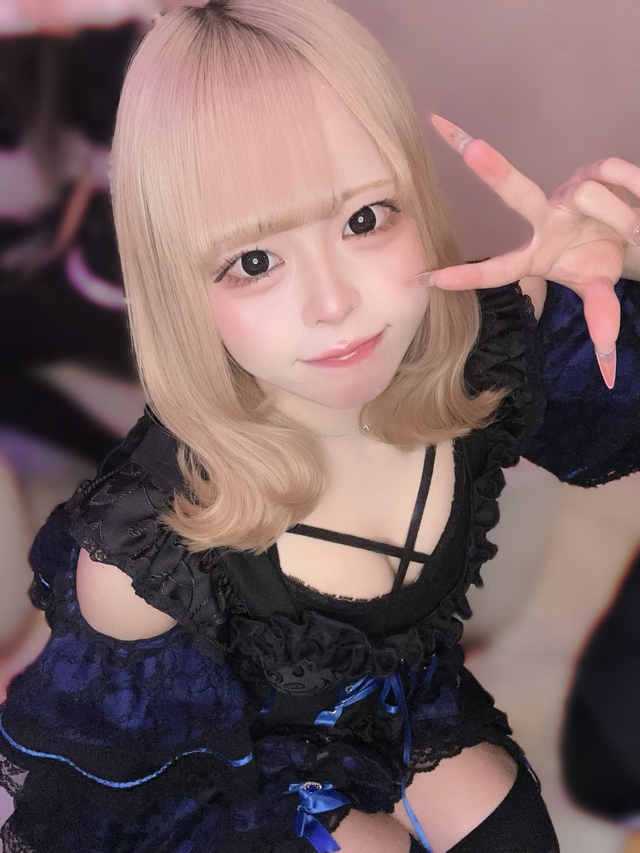 激レア青衣装結構かわいいかもー🫠💙