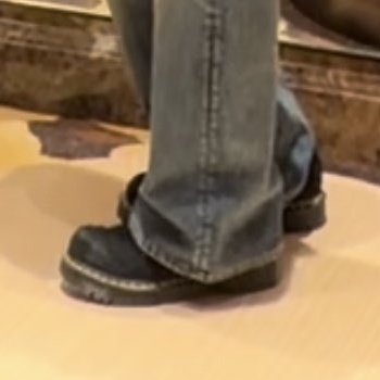 irreplace_able4's tweet image. 난 준며니 발 앞코가 참 기야움..