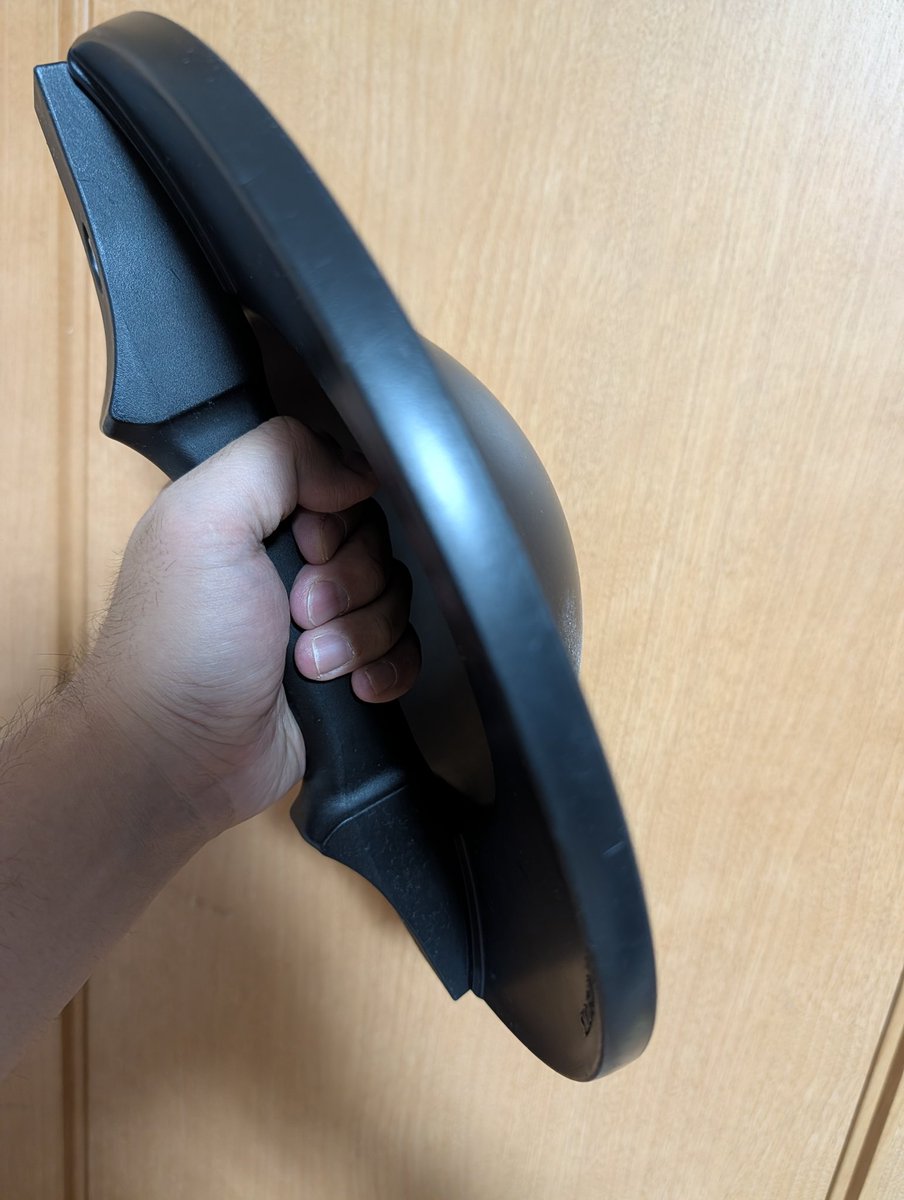 中世の小型盾バックラーがXで再評価「お鍋の蓋」から実用防具