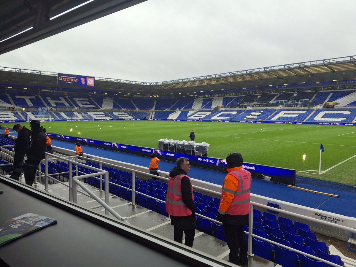 Rain stopped, brightening up.