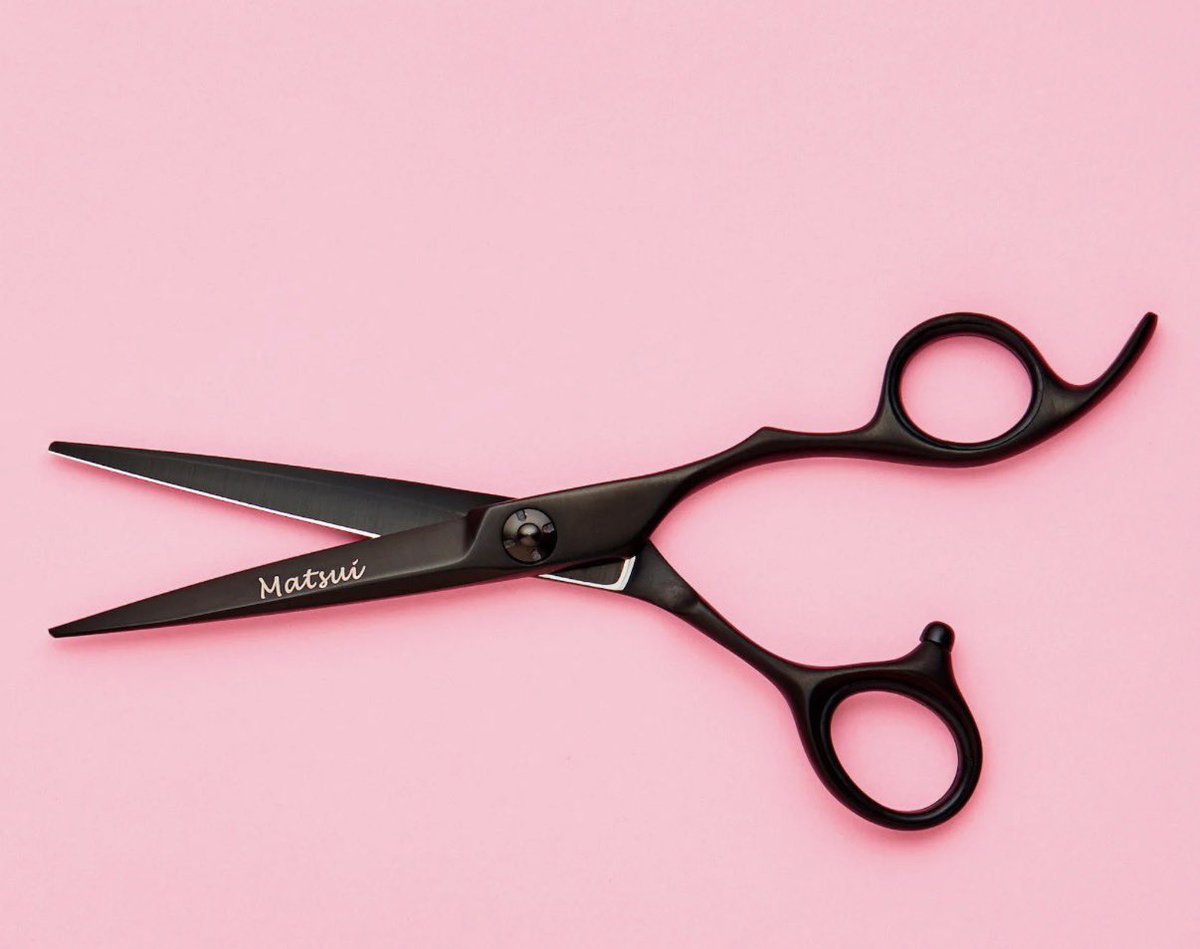 AtWestOfPeace's tweet image. What’s an ordinary object that only ARMYs over react to?? 🤭🤭😅💜 reply &amp;amp; QRT!