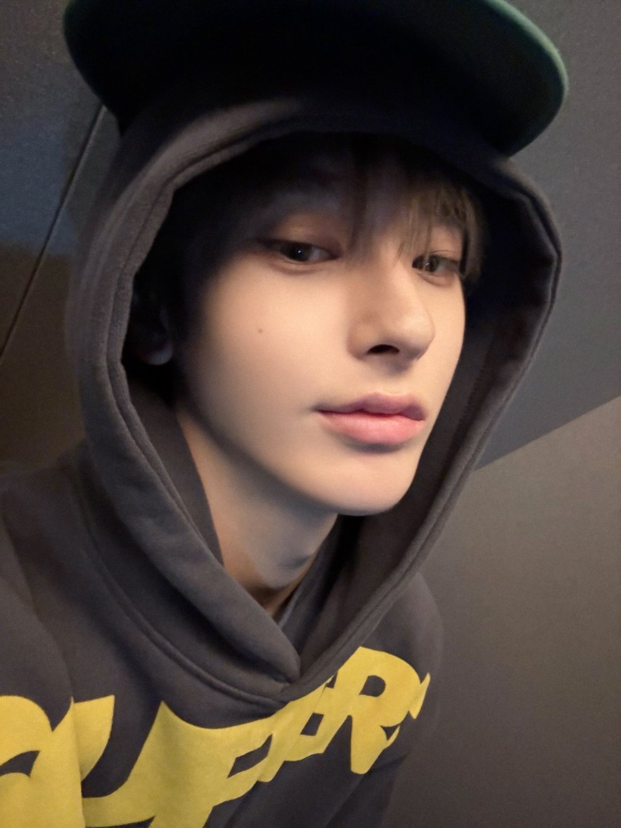 ohjarchives's tweet photo. 【260207】📷 Reply High School Weverse update with Hyunjun

#HYUNJUN #현준 #OHHYUNJUN #오현준 #SMTR25 #SMTRAINEE #SMNBG https://t.co/PmZUaUqdAe