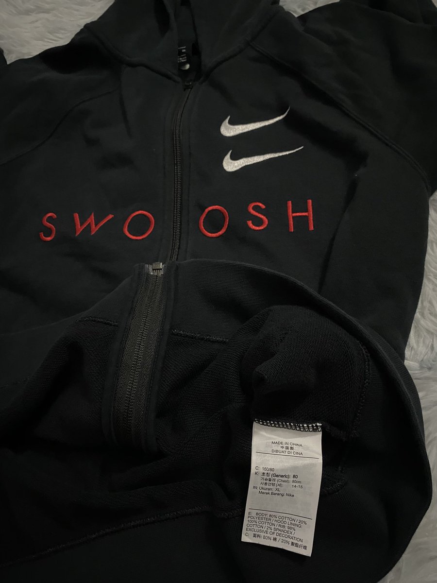_sertid1's tweet photo. ฮู้ด nike สีดำของแท้ ปักทั้งหมดยกเว้นตัวบิ๊กโลโก้เป็นสกรีนนะคับ สภาพดี ไม่มีตำหนิ(เป็นรุ่นไม่มีเชือกน้า)

อก 44 ยาว 26
ราคา 250 บาท

#เสื้อnike #ส่งต่อnike #เสื้อผ้ามือสอง #ส่งต่อเสื้อผ้ามือ2 #โล๊ะตู้เสื้อผ้า #ส่งต่อstylist #เสื้อผ้ามือ2 #ส่งต่อเสื้อผ้ามือสอง https://t.co/I9POuqkFtG