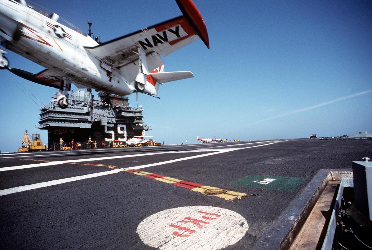 Boneyardsafari's tweet image. A look back at a T-2C Buckeye doing a touch-and-go on USS Forrestal CV-59, Forrestal took over the role of the Navy's training carrier in early 1992.  Replacing auxiliary aircraft landing training ship USS Lexington AVT-16. #t2c #ussforrestal #boneyardsafari #navalsafari