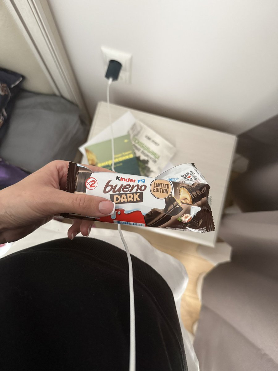 Вчера я думала отъеду от того, что у меня болели кости таза, а копчик как будто перемолотили в крошки. Сегодня вот спасительный Bueno