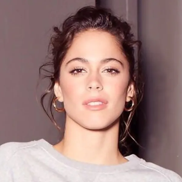 luisa_bermdez's tweet photo. @EsTendenciaEnX Tini antes, Tini ahora... 😭 #Fumadas 🚭 https://t.co/1pm8O0G8CK