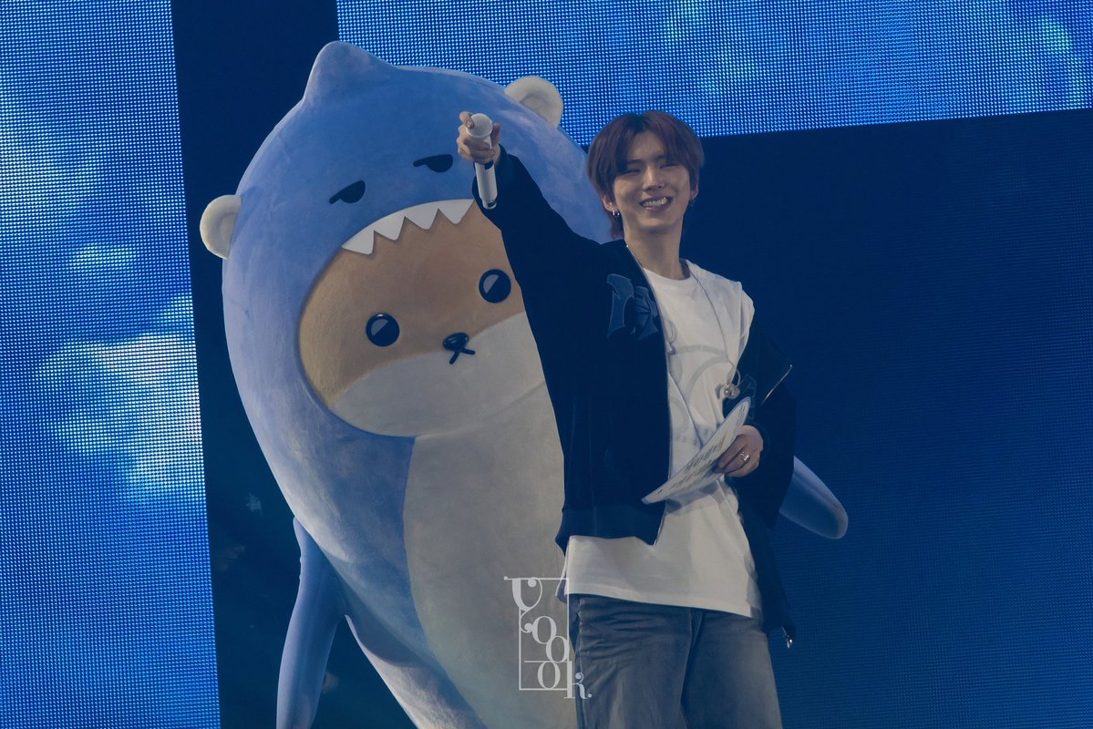 햄상슥기현이 조합 웃기고 기여워ㅋㅋㅋ
특히 기현이 바라보는 저 묘하게
광기 섞인 햄상슥 눈빛이 ㄴㅁ 좋음