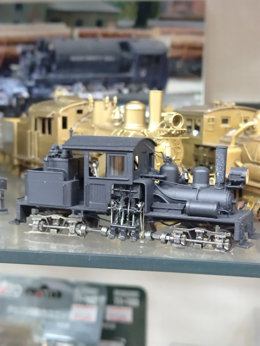 杉山模型のシェイが出ました。 ディテールアップされた車体のHOn3仕様