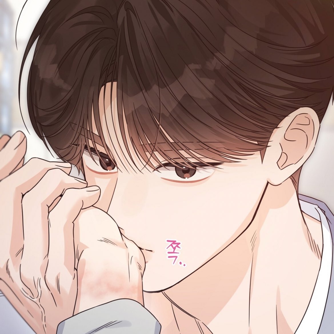 yuli 𖤓☽ tweet media
