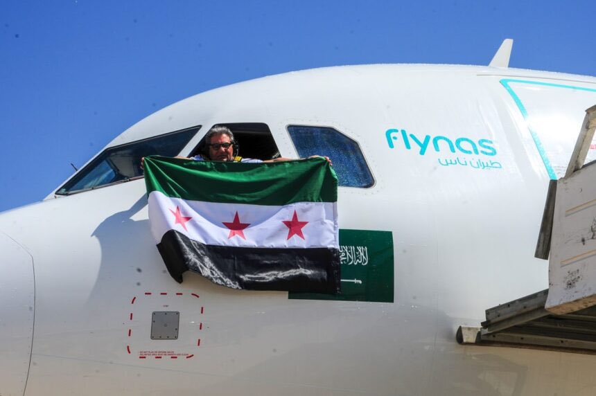 AviationCulture's tweet photo. 🇸🇾 | تأسيس شركة «#طيران_ناس_سوريا» بشراكة بين طيران ناس وهيئة الطيران المدني السوري.

▪️ ملكية مشتركة: 51% للهيئة السورية و49% لـ #طيران_ناس

▪️ بدء العمليات في الربع الرابع من 2026

▪️ تشغيل رحلات داخلية وإقليمية ودولية

▪️ خطوة لتعزيز الربط الجوي ودعم التعافي الاقتصادي

#أخبار_الطيران ✈️
#سوريا