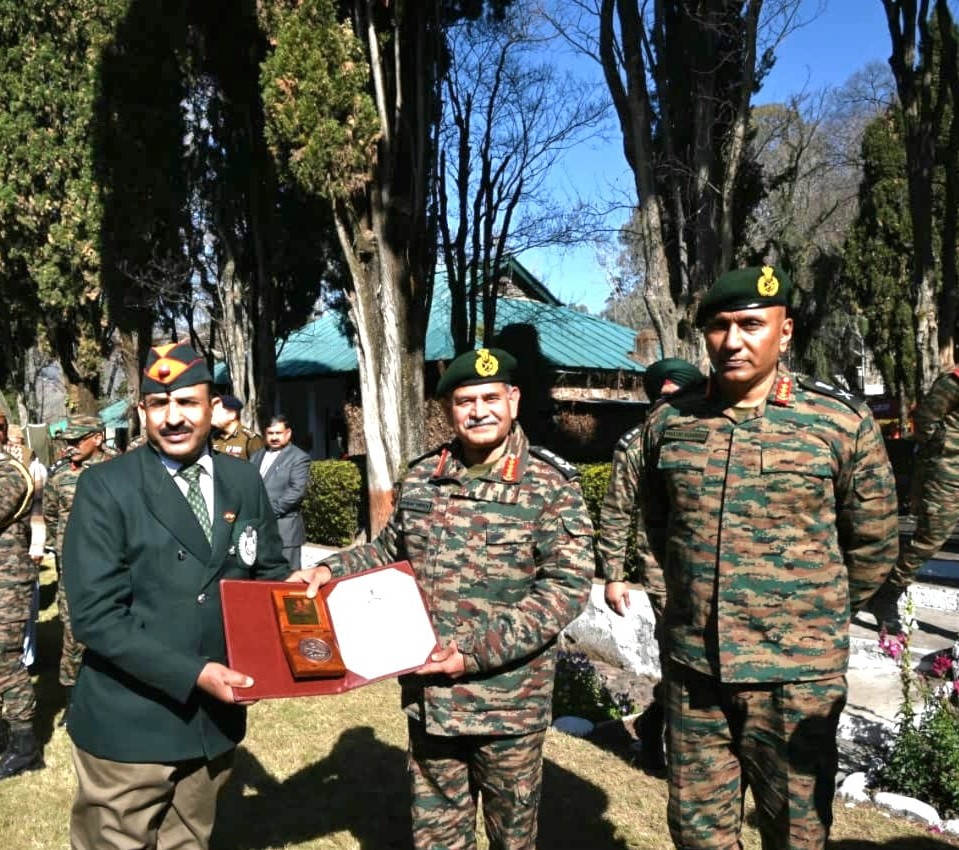 adgpi's tweet photo. Veteran Achievers Award: Recognising Contributions, Rewarding Excellence

#GeneralUpendraDwivedi, #COAS, honoured three distinguished #Veterans,  Honorary Captain Parvez Ahmed (Retd), Havildar Gulam Hussain (Retd) and Havildar Mohd Bashir (Retd) with the ‘Veteran Achievers Award’ during his visit to White Knight Corps.
The veterans recognised exemplify selfless service to the nation beyond the uniform, contributing meaningfully to operational support, humanitarian assistance and societal well-being.

Their dedication, initiative and sense of responsibility enhanced operational effectiveness, strengthened Military-Civil harmony and reflected the enduring commitment of the veteran community towards the nation and the Indian Army.

‘Service is a Lifelong Journey; Building a Stronger, United #India.’ 

#RespectAndRecognition
#Veterans
#IndianArmy 
@DIAV20