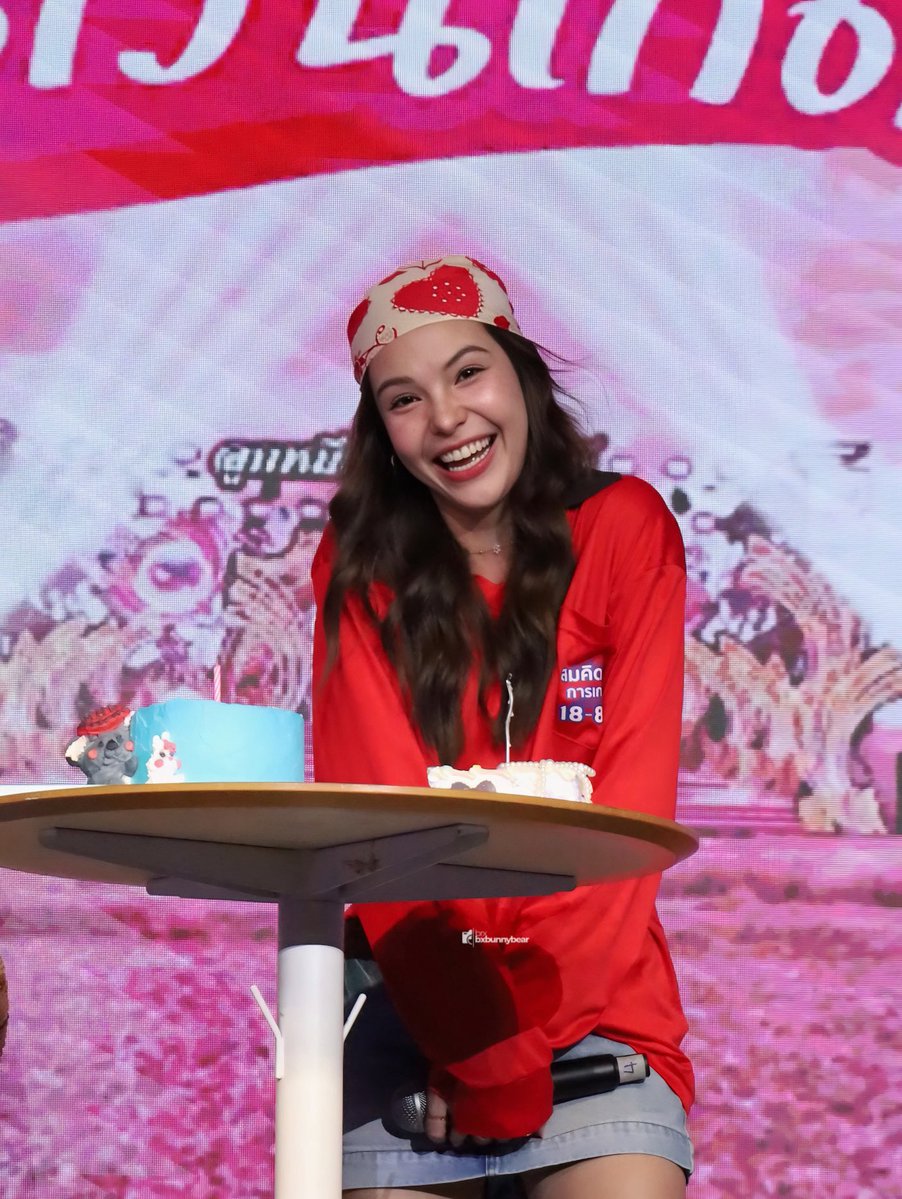 ใครเสียอาการไม่มิ๊ จิงจิ๊งงงงง !!!!!!!! 😳😳😳

LM BDAY LUV UNLIMIT

#ฮักหลายมายลูกหมี
#LMSY #ลูกหมีซอนญ่า