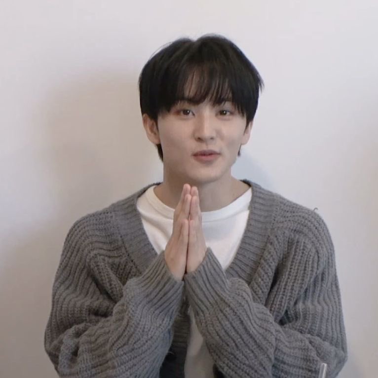 Vote for Mark Lee TH tweet media