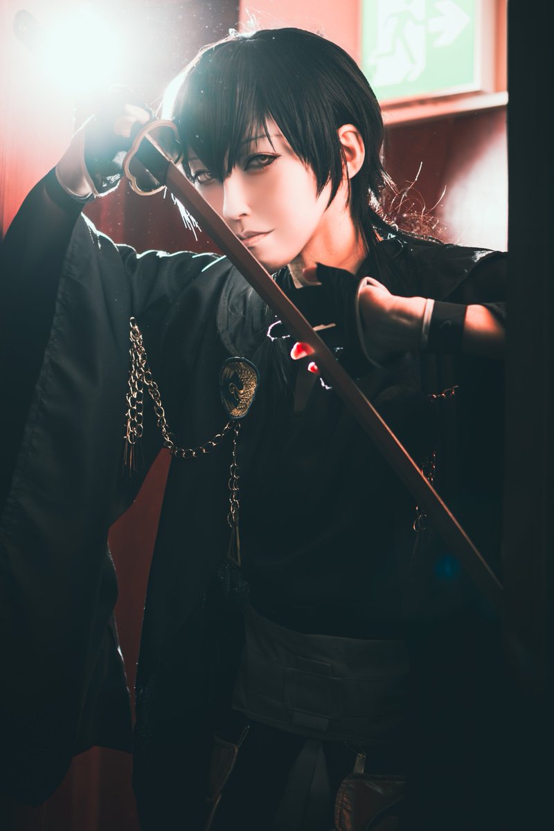 Cosplay

鬼ごっこは終わりかい？

刀剣乱舞：鶴丸国永【黒】
📷️：紫月さん<a href="/sizuki_enjoy/">紫月⋆☽︎︎·̩͙</a>