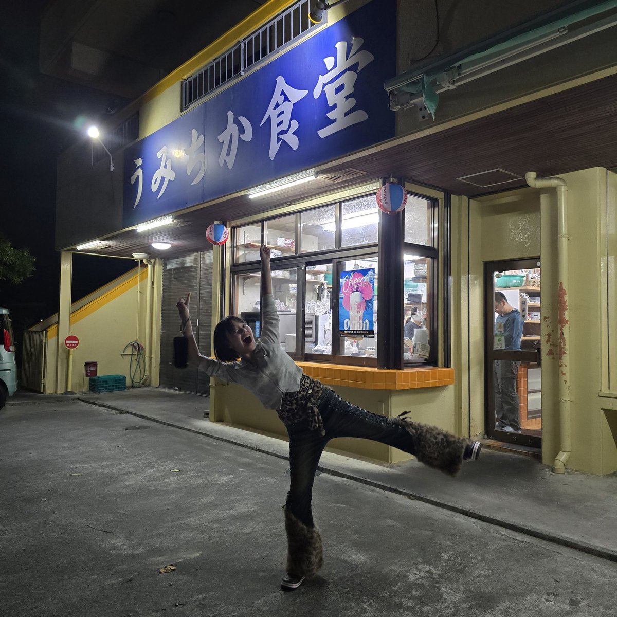 ホテル朝食食べすぎた初日
まさかの推し遭遇いきなり叶った🙌
渡したかったシークレットも渡せたし、両親のシート打撃観戦も叶った🙌🙌
もう堪能できたと思ったけど、まだドリトスドリス食べてない‼️
リベンジに期待

昼抜きの夕飯はうみちか食堂
ボリューム満点過ぎて