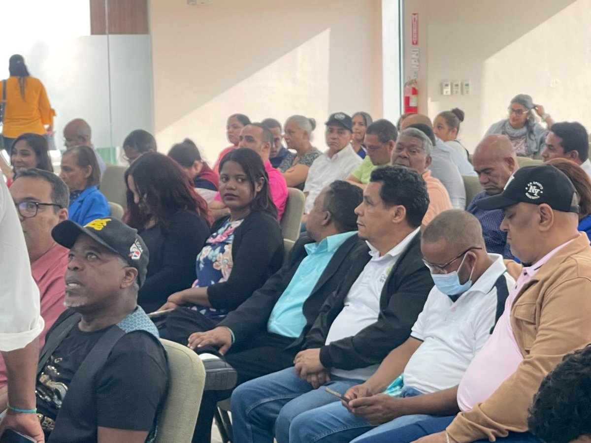 Santiago y la ciudad de los caballeros sigue a la vanguardia; asumiendo los lineamientos de crecimiento y organización de nuestra Corriente Magisterial “José Francisco Peña Gómez”. ⁦<a href="/YlarioMendez/">Ylario mendez</a>⁩ y ⁦<a href="/nolbertoortiz1/">nolbertoortiz</a>⁩  ⁦<a href="/PedroVidondo/">pedro vidondo</a>⁩ se movilizan en el Norte.