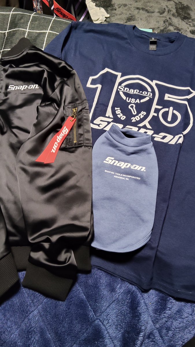 スナップオン課金おじさん MA-1とロンTとシフトブーツ(犬の服)を購入