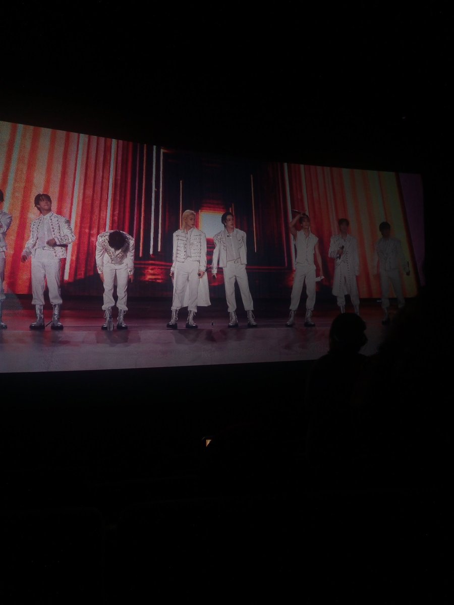 Seruuu yaa kaya bring back memories dominate jkt, see u soon again anak-anak kuhh 🫶💞  #The_dominATE_Experience
#YouMakeStrayKidsStay