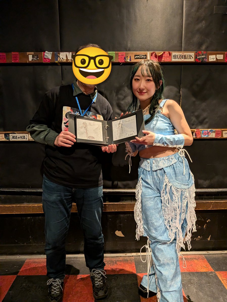 Nanaoさん、お誕生日おめでとうございます🎉🎂
ライブ最高でした👍️
今回も自分の描いた絵と一緒に撮りました🤗