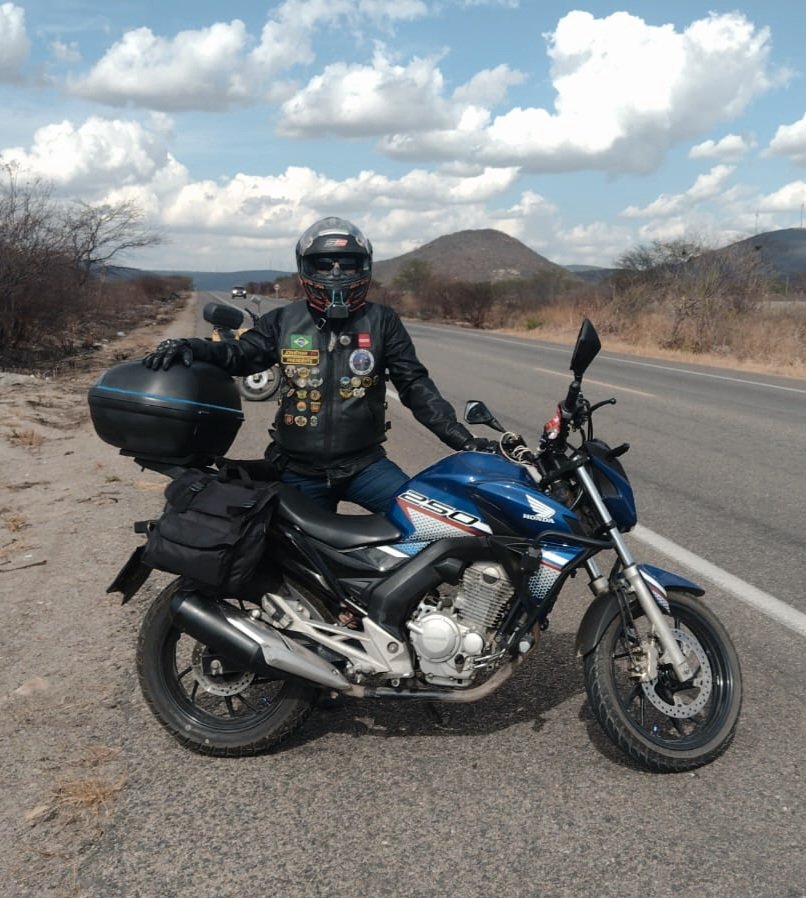 jonathan66615's tweet photo. #TrovãoNegro #MotoClube #DuasRodas https://t.co/vlGjj1fzl7