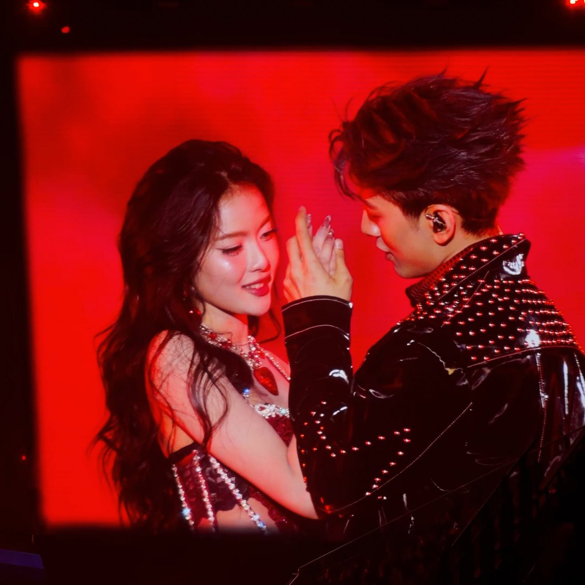 nightnyn's tweet photo. สิ่งนี้เกิดขึ้นที่อิมแพคอารีน่า

#PiXXiE
#PiXXiE_2ndConcert
#PiXXiETalesConcert https://t.co/rebdanxyqA