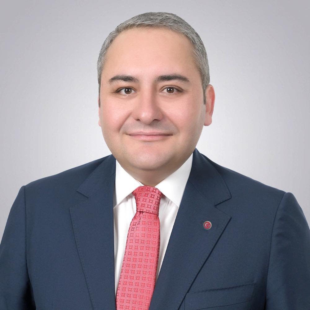 Albayım. tweet media