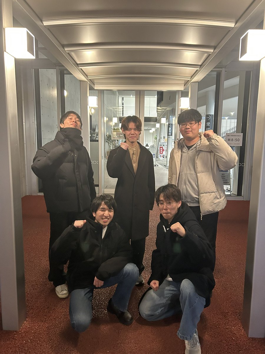Ensemble_Festum's tweet photo. Ensemble Festum Concert 1 まで
あと「4日」！🔥
今日はベースの皆さんです！
結束力と安定感が魅力のベース💪
演奏会では、深みのある低音にもぜひ耳を傾けてみてください✨

【Ensemble Festum Concert 1】
日時：2/11(水・祝) 14時開演
場所：博多市民センター https://t.co/tdiBG87Fbd