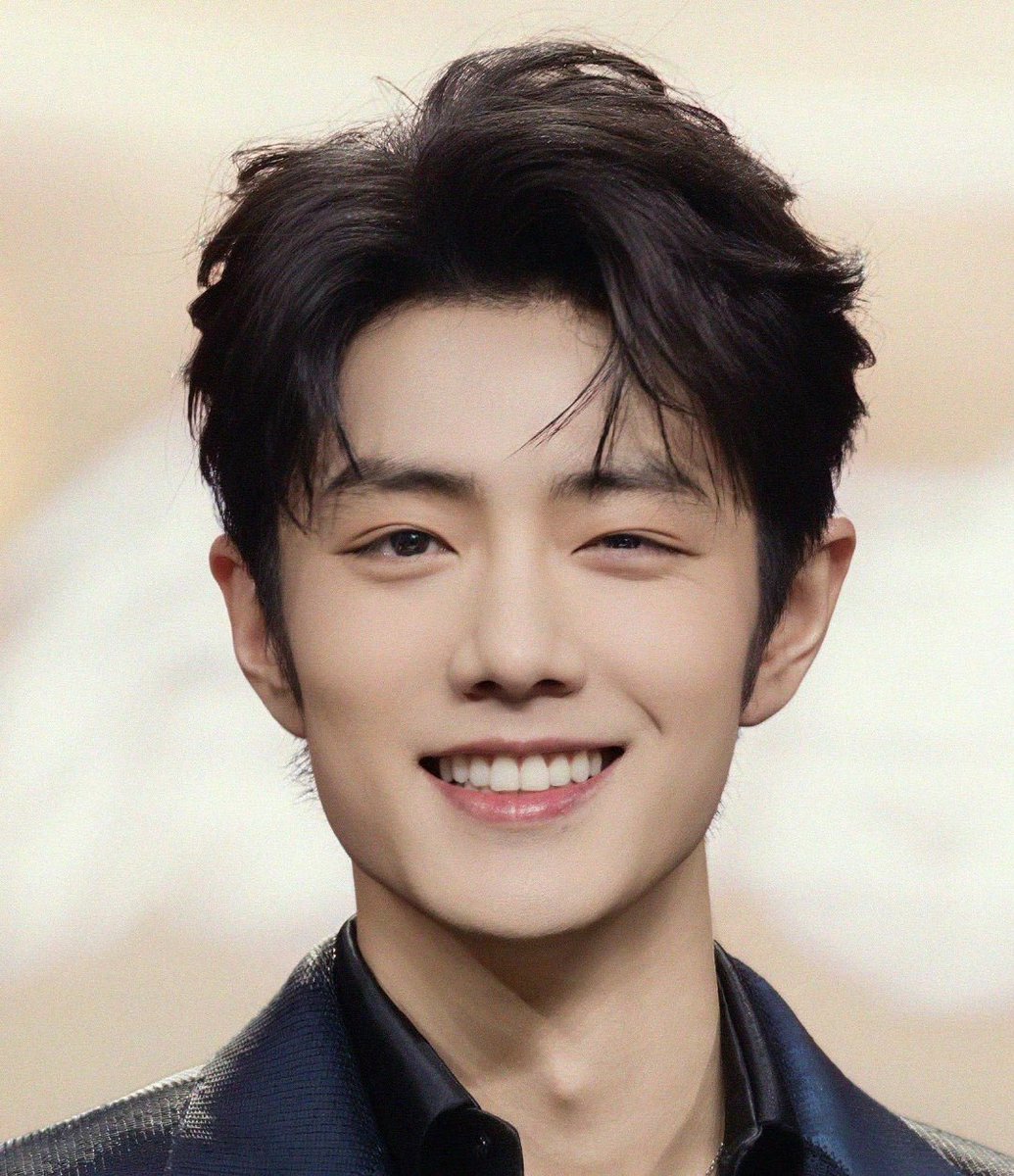 when he smiles so hard, one eye closes more than the other, just like when he was a baby 🥹