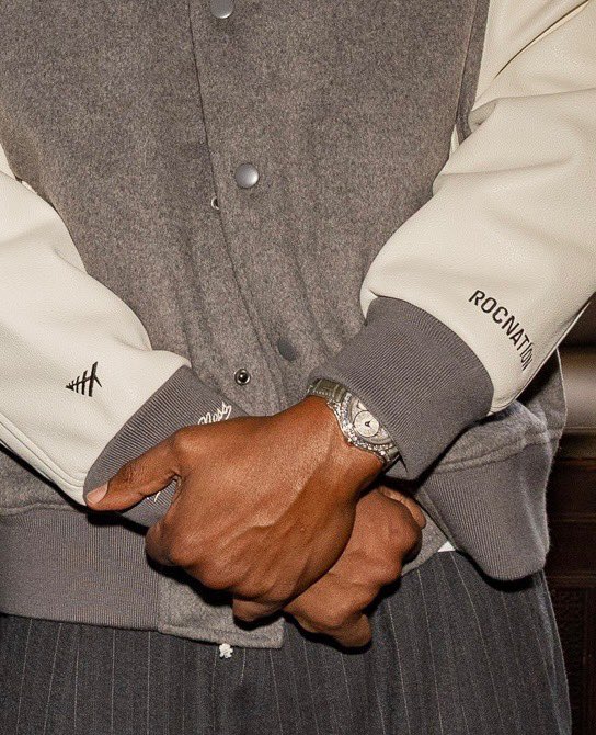 Paper Planes tweet media